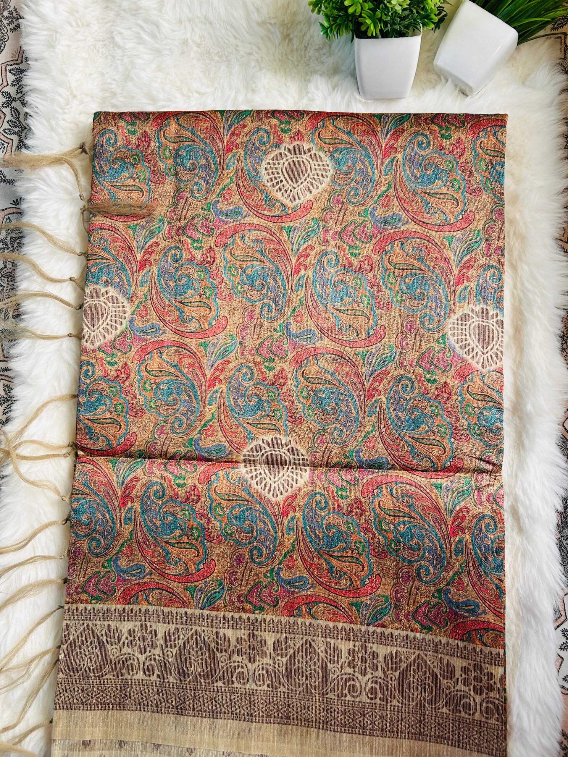 Printed Cream Chapa Silk Saree - Image 4