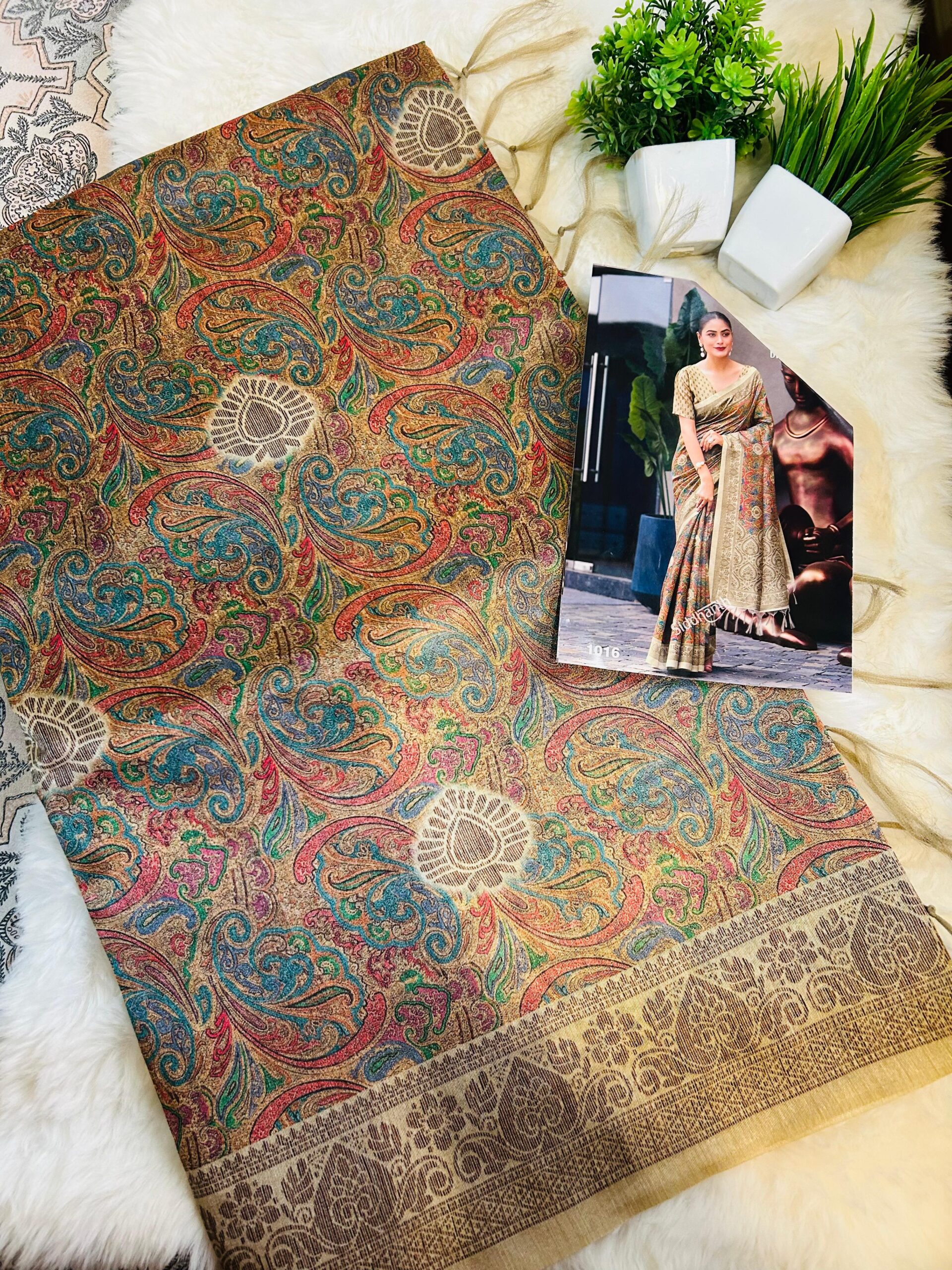 Printed Cream Chapa Silk Saree - Image 5